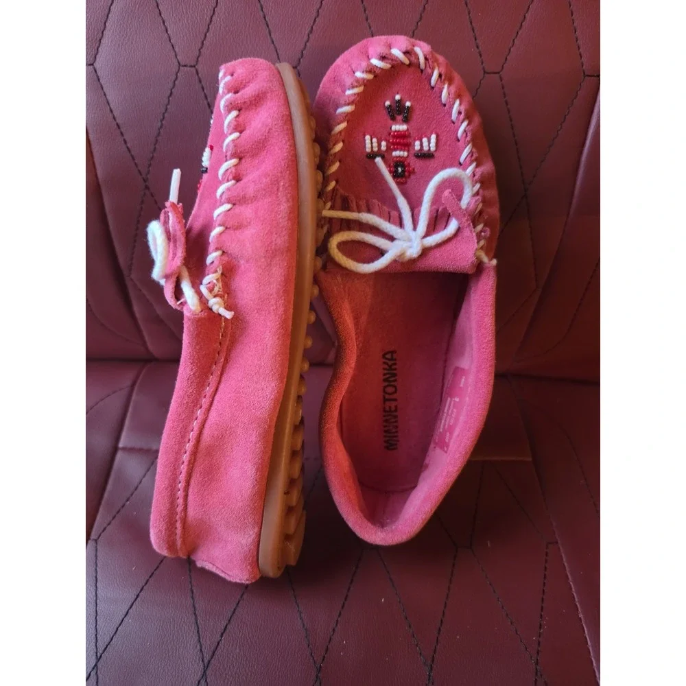 MINNETONKA  Thunderbird  Moccasins  Beaded/Fringe Girls 3  PINK